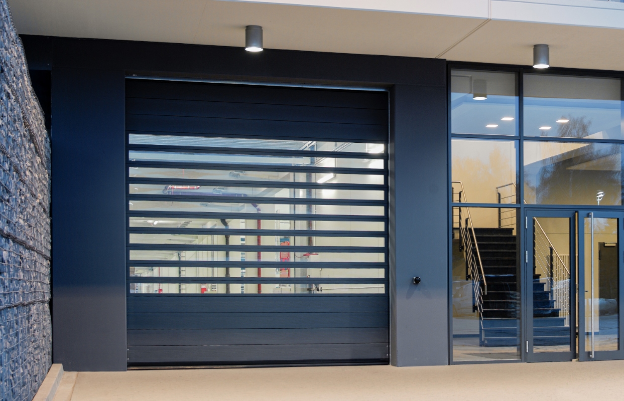 WOLVES  Ticari Seksiyonel Kapı Sistemleri 